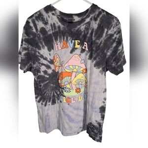 Black and Grey Tie-Dye Magic Mushroom Tee Size Large